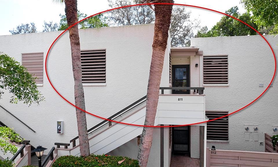 1st image of 811 OAK DRIVE #811