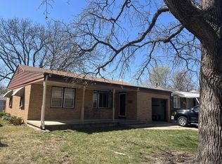1651 Windsor St, Wichita, KS 67218
