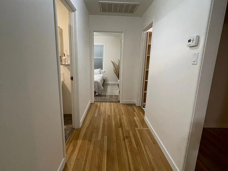 51 N Court Rd — Photo 10