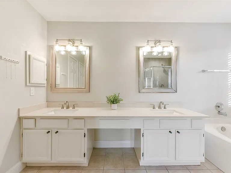 4010 Spring Branch Dr W — Photo 24