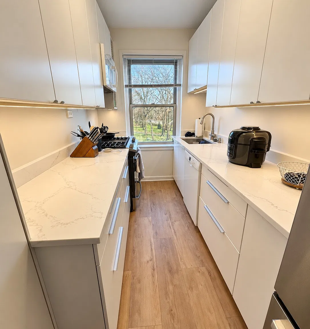 1 bed, 650 sqft, $2,200 — Photo 1