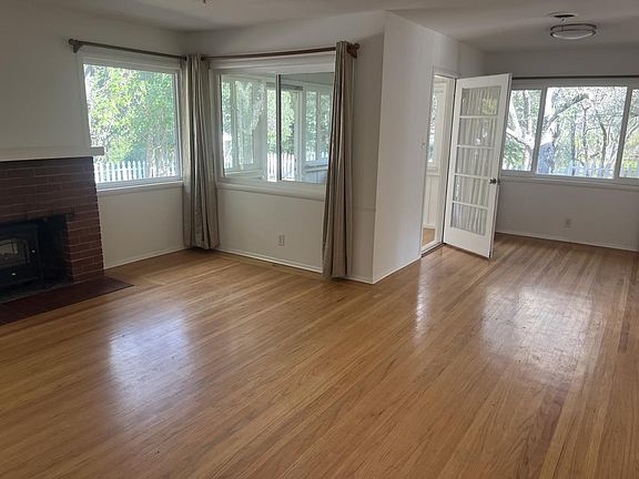 4th image of 13370 Arnold Dr