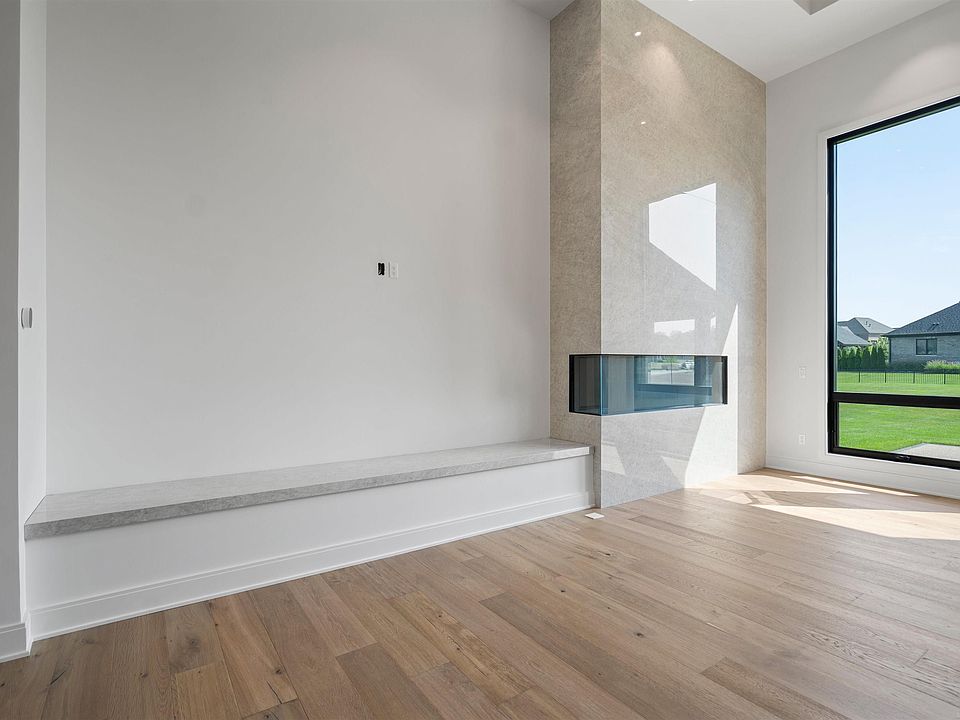 61570 Cotswold Dr, photo 29