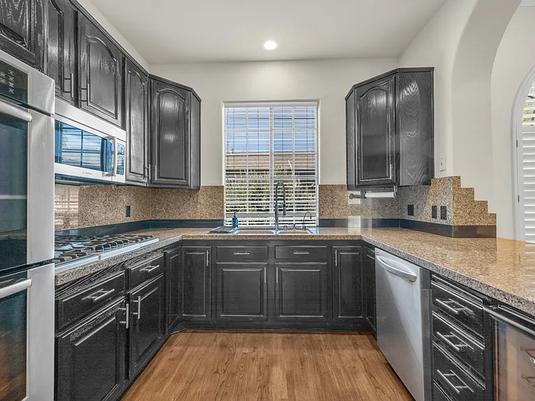 14234 Dickens St #3 — Photo 7