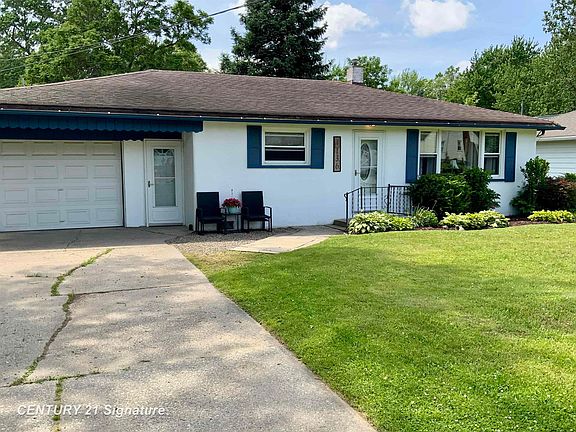 2nd image of 4136 Hackberry Rd