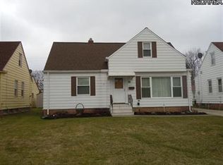 16 Jackson Blvd, Bedford, OH