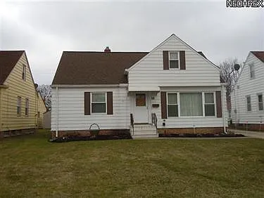 16 Jackson Blvd photo 1