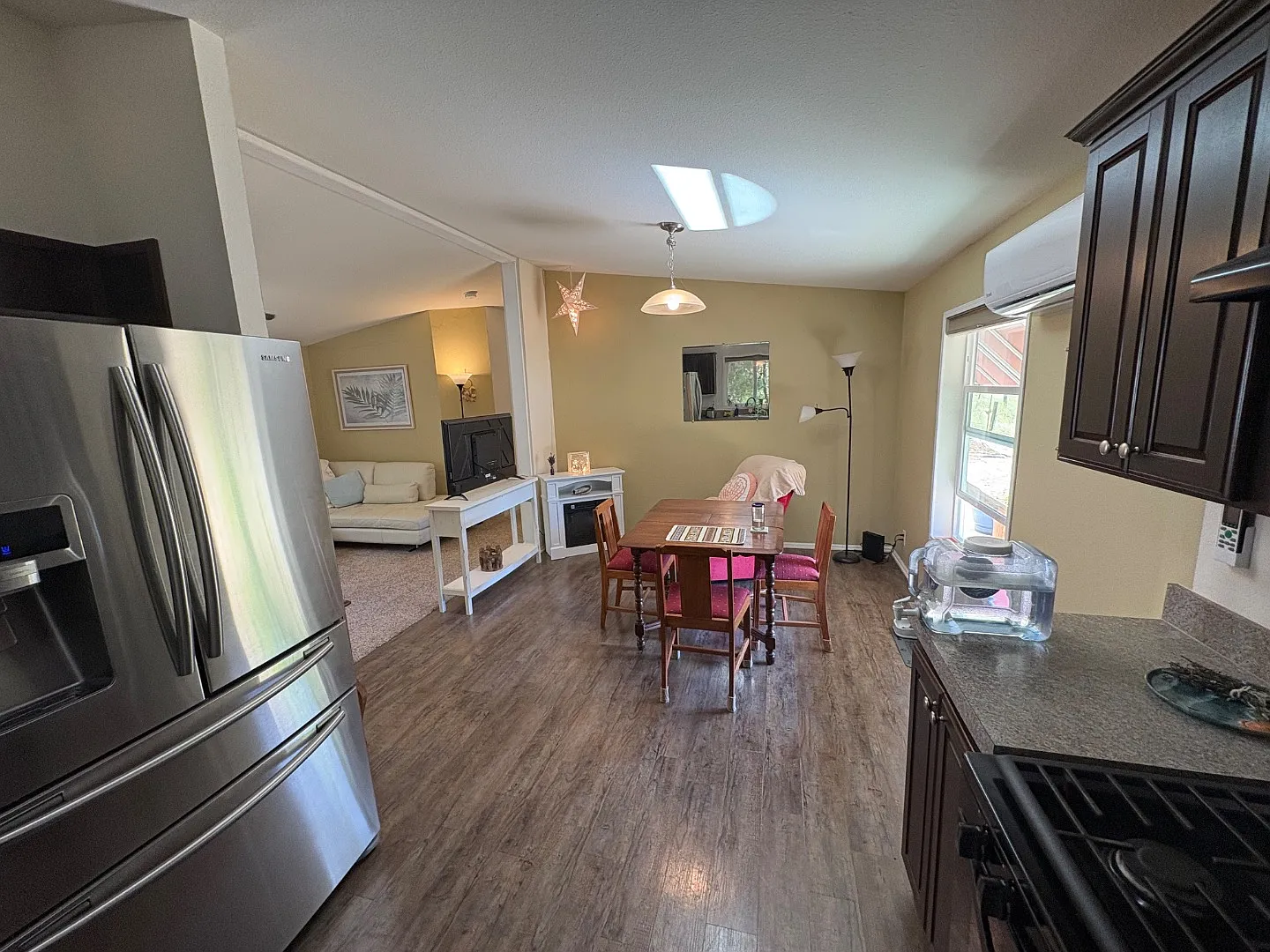 1260 East Weaver Creek Rd — Photo 3