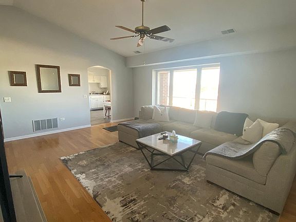 5th image of 5550 W 115th St #504