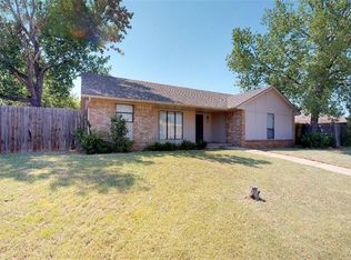 6909 Lyrewood Ln, Oklahoma City, OK 73132