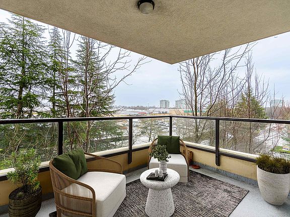 4th image of 8160 Lansdowne Rd #502