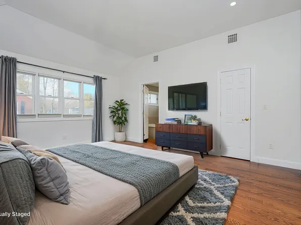 151a Waterbury Avenue image 4 of 33