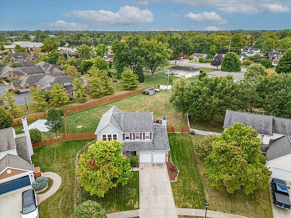 4th image of 2445 Ziner Cir S
