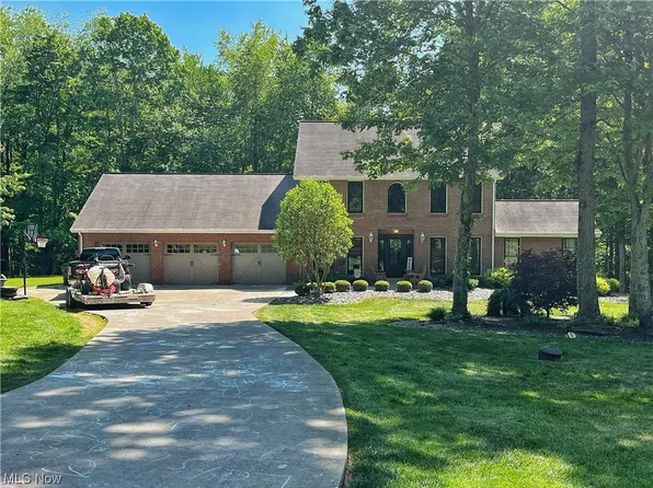 42010 Woodland Ln, Belmont, OH 43718