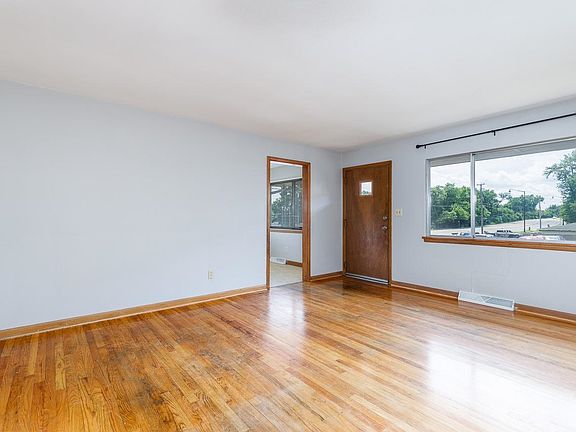 5th image of 3506 Harrison Ave
