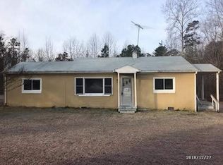 1580 The Falls Rd, Crewe, VA 23930