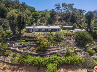 1233 N Tigertail Rd, Los Angeles, CA 90049