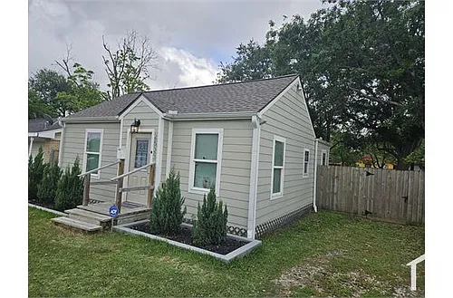 2523 7th Ave N Photo 1