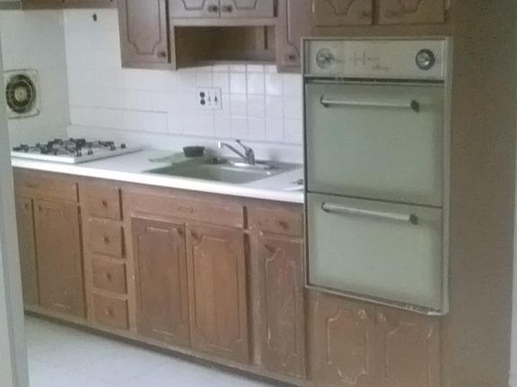 4th image of 732 Saint Vincent St Fl 2nd