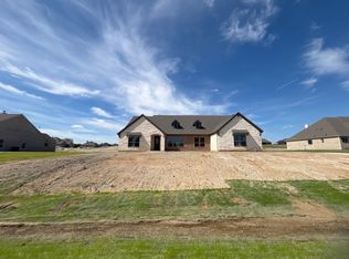 703 Water Side Dr, Van Alstyne, TX 75495