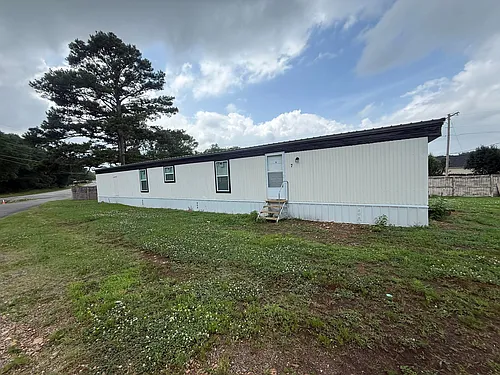 215 Highway 290 #7 Photo 1