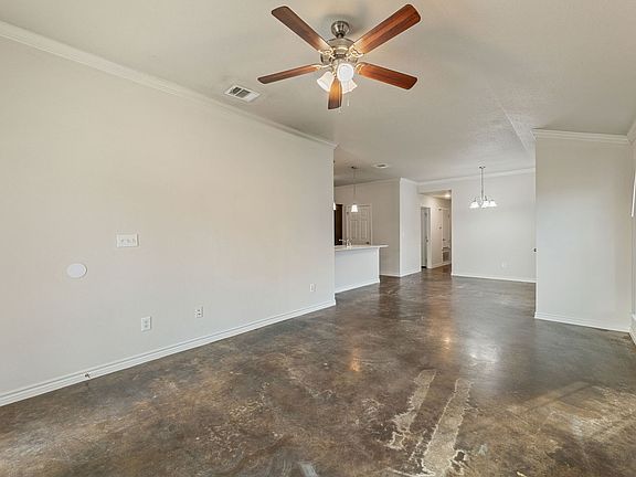 5th image of 917 Ramblewood St #B