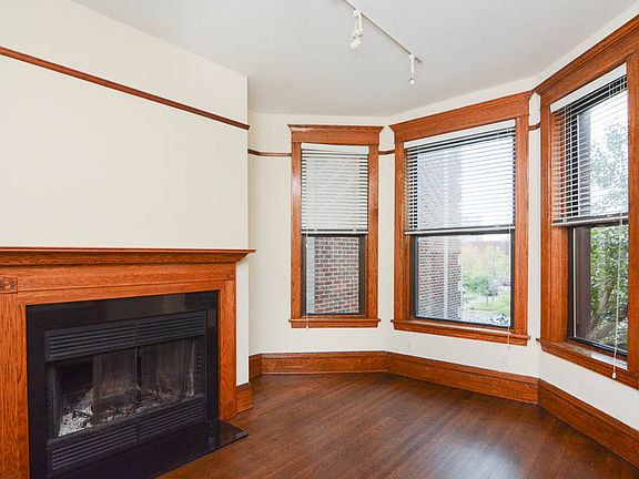 5th image of 954 W Cuyler Ave #E3