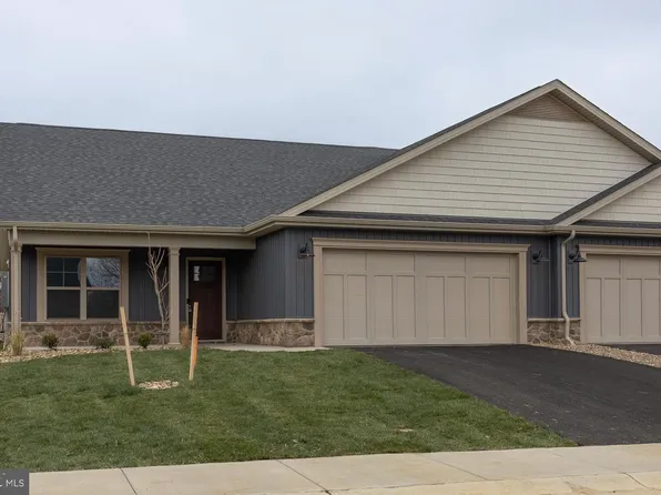 76 Grainfield Ct, Martinsburg, WV 25404