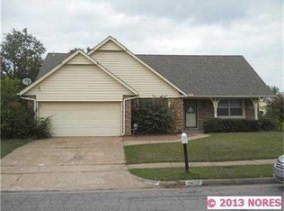 9679 E 27th St, Tulsa, OK 74129