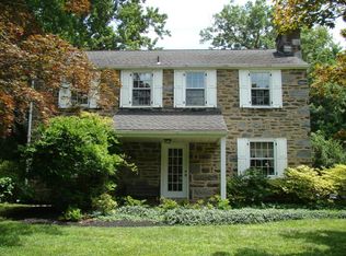 1078 Sunset Dr, Blue Bell, PA 19422