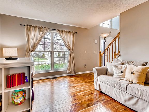 4th image of 5725 Newington Dr