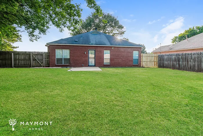 718 Sandy Ridge Ct — Photo 3