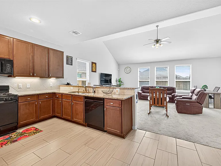 21319 Tropisea Dr — Photo 12