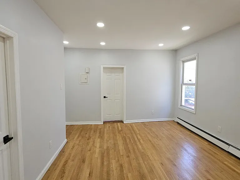 10 Rodwell Ave #1 — Photo 6