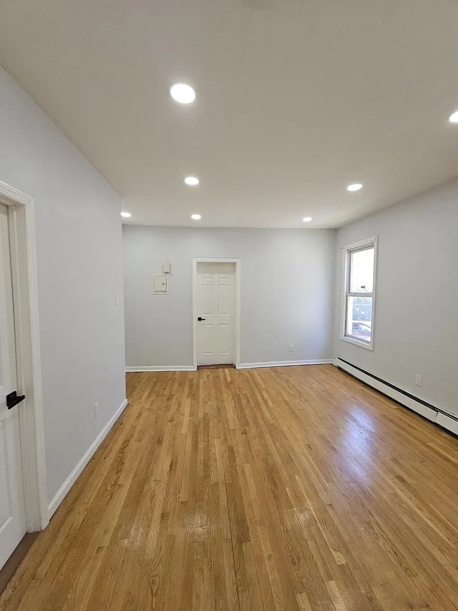 Building Photo - 10 Rodwell Ave #A