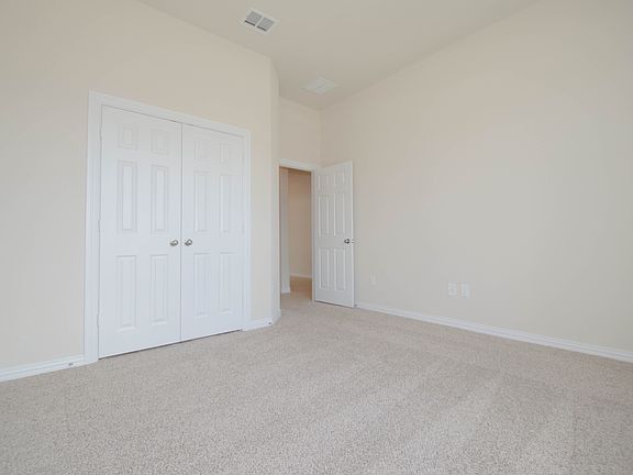 5th image of 12235 Chambers Cv