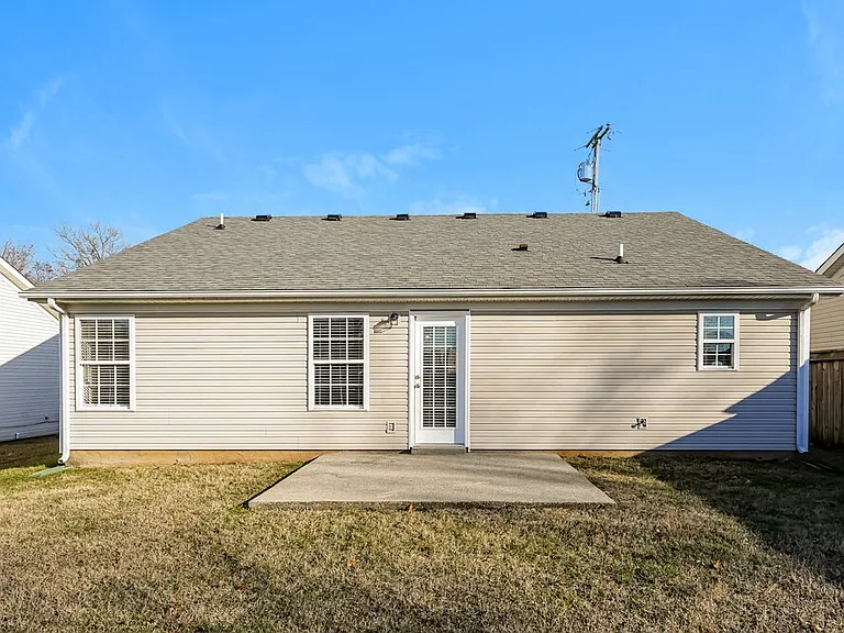 7016 S Hampton Blvd — Photo 19