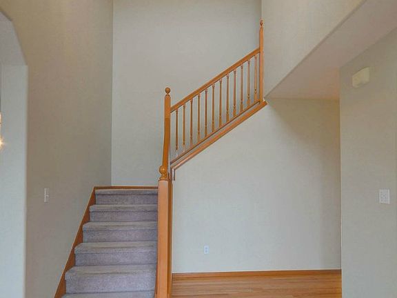 3rd image of 7722 80th Ave NE