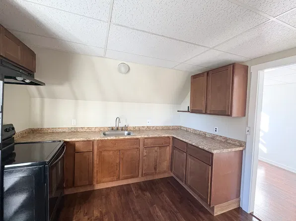 38 Jannell Ct #B, Epping, NH 03042