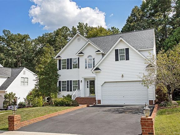 3rd image of 8913 Merediths Branch Dr