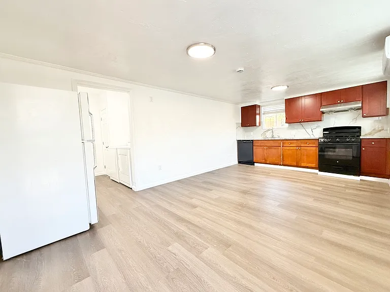 37228 Cedar Blvd #B — Photo 3