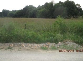 19864 Jewell Dr, Gravette, AR 72736