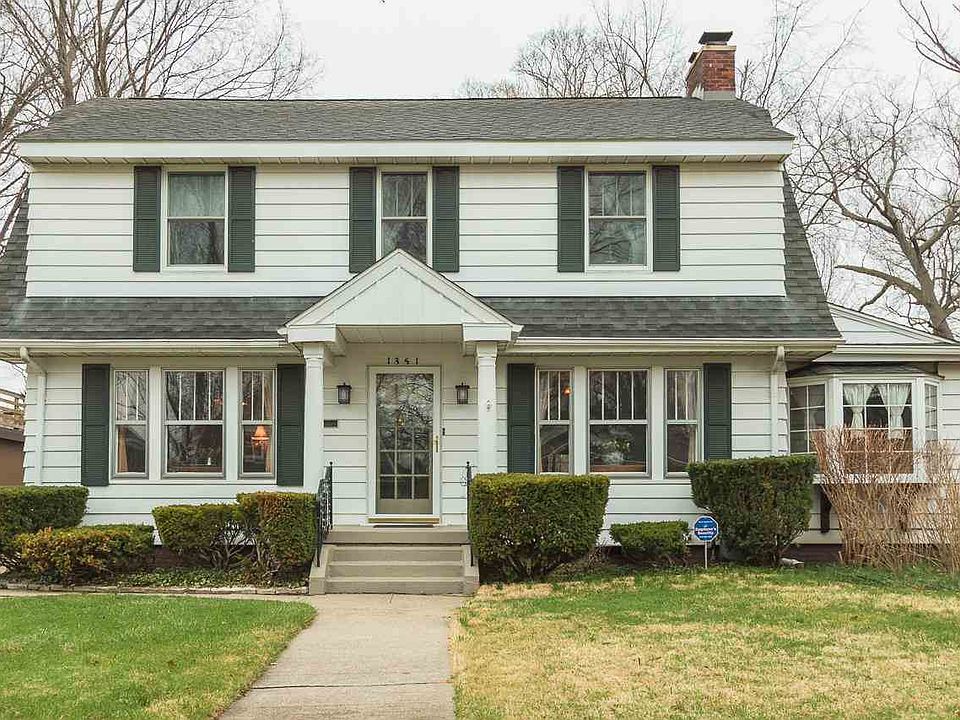 1st image of 1351 Sunnymede Ave