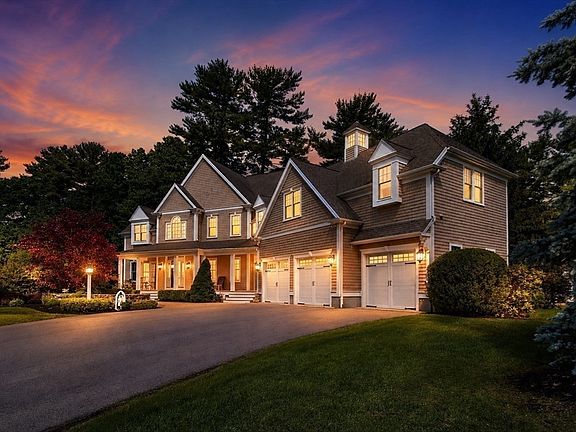 2nd image of 17 Saddle Ln