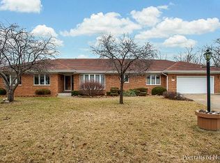 522 Calduto Cir, Villa Park, IL
