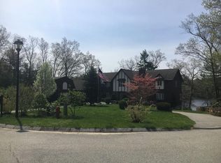 4 Richardson Ln, Georgetown, MA 01833