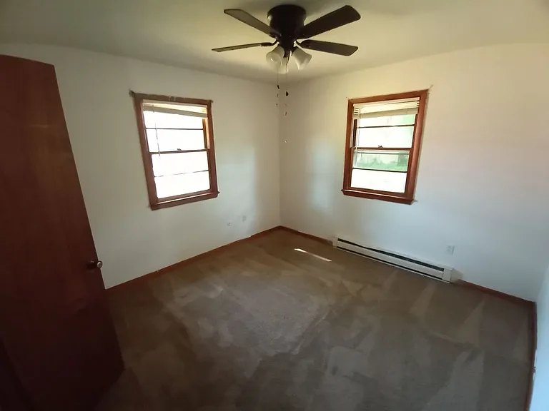 1346 Strand St — Photo 8