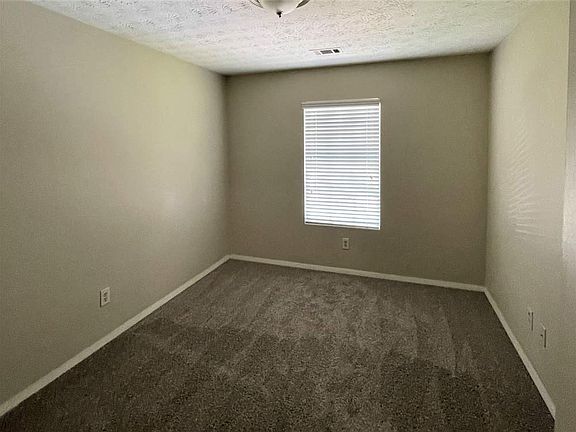 3rd image of 6662 E Windsor Ln
