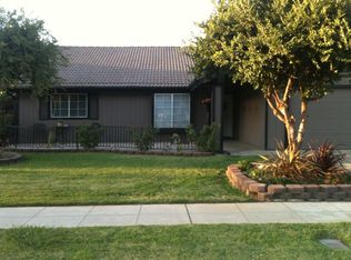 2221 Sierra Ave, Clovis, CA 93611