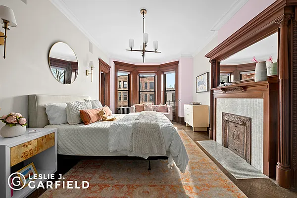 Sold by Leslie J. Garfield | media 14